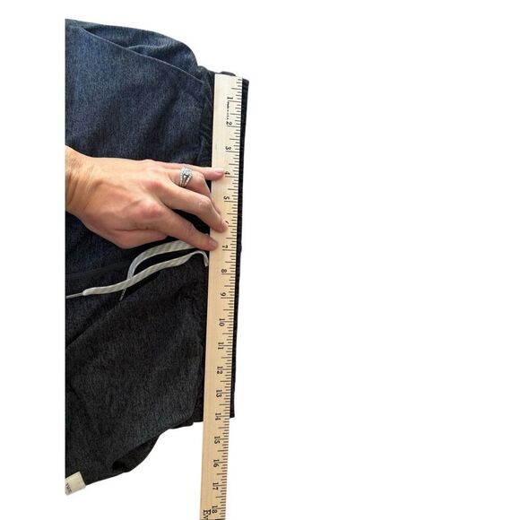 Vuori Woman’s Performance Joggers size S Heathered Gray - Picture 6 of 7